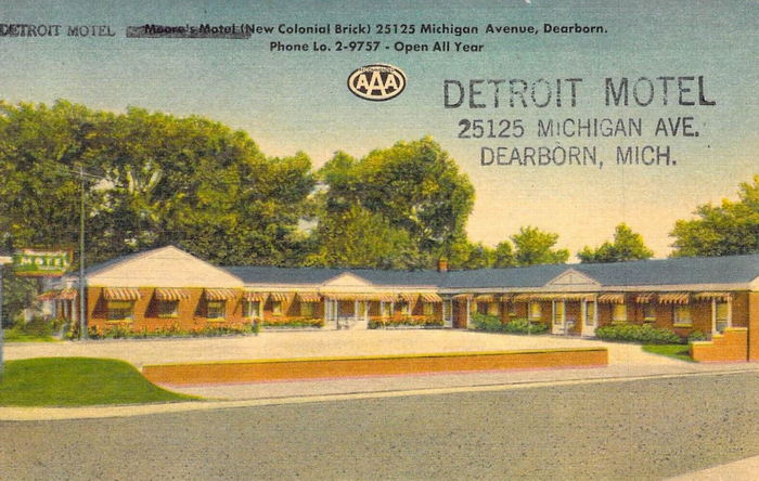Falcon Inn (Detroit Motel, Moores Motel) - Vintage Postcard (newer photo)
